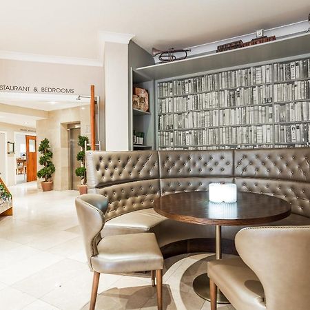 Wilton Hotel 브레이 외부 사진