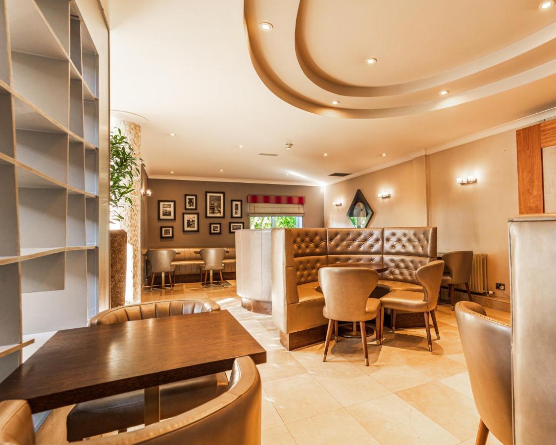 Wilton Hotel 브레이 외부 사진